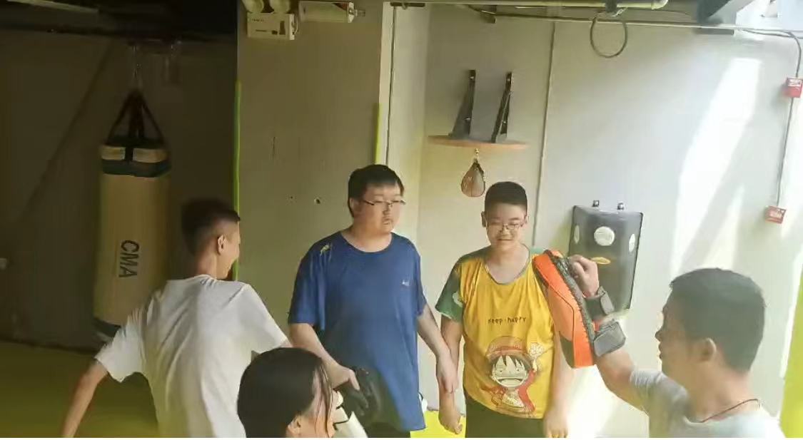 济南德泓教育深度剖析：助力青春叛逆厌学迷茫少年的成长摇篮